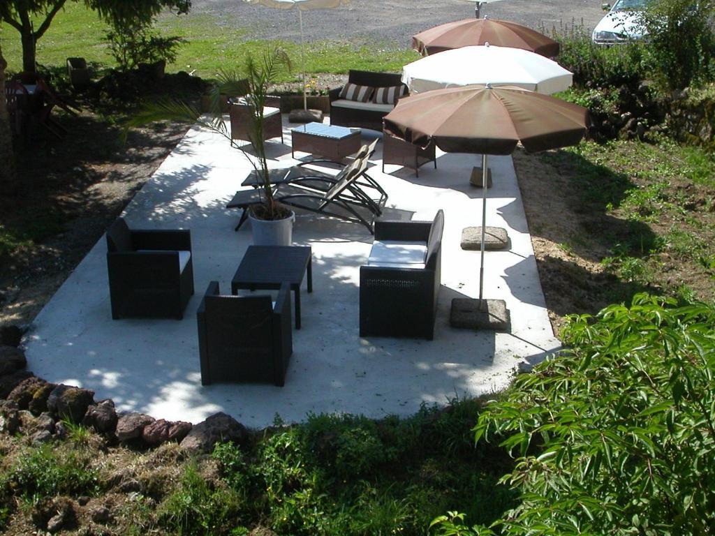 Logis Hotel Restaurant Les Cevennes Saint-Cirgues-en-Montagne Exterior foto